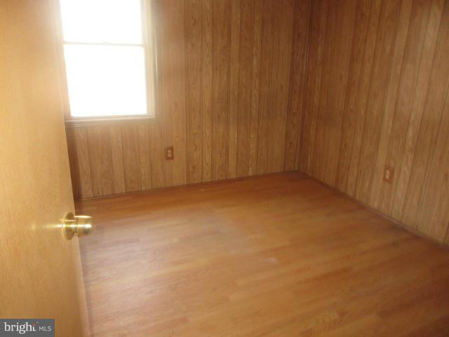 601 Roe Ingleside Road Centreville, MD 21617 - Photo 9 of 10 Bedroom