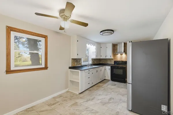 $2,250 | 7310 Oswego Road, Clay, NY 13090