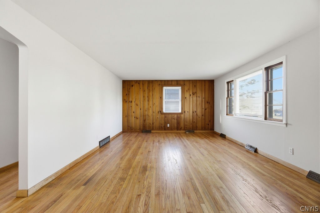 7310 Oswego Road Clay, NY 13090 - Photo 16 of 34