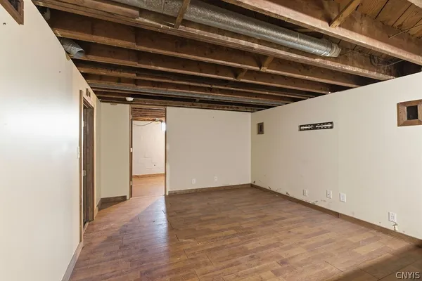 $2,250 | 7310 Oswego Road, Clay, NY 13090