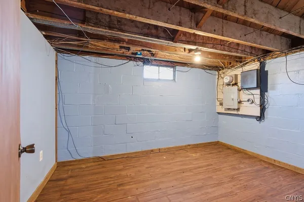 $2,250 | 7310 Oswego Road, Clay, NY 13090