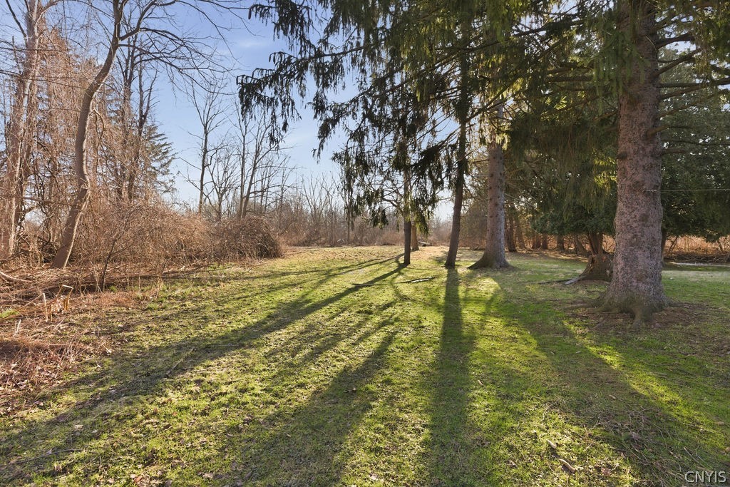 7310 Oswego Road Clay, NY 13090 - Photo 4 of 34