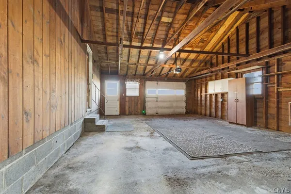 $2,250 | 7310 Oswego Road, Clay, NY 13090