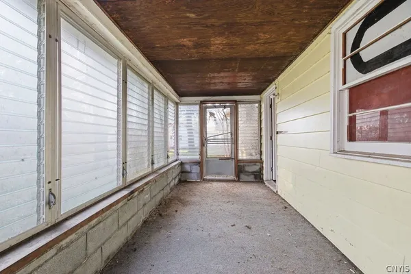 $2,250 | 7310 Oswego Road, Clay, NY 13090