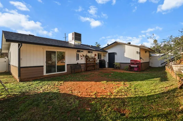 $319,000 | 2455 Cana Drive, Shasta Lake, CA 96019