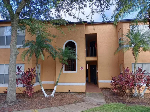 $1,500 | 5737 Gatlin Avenue, Unit 428, Orlando, FL 32822