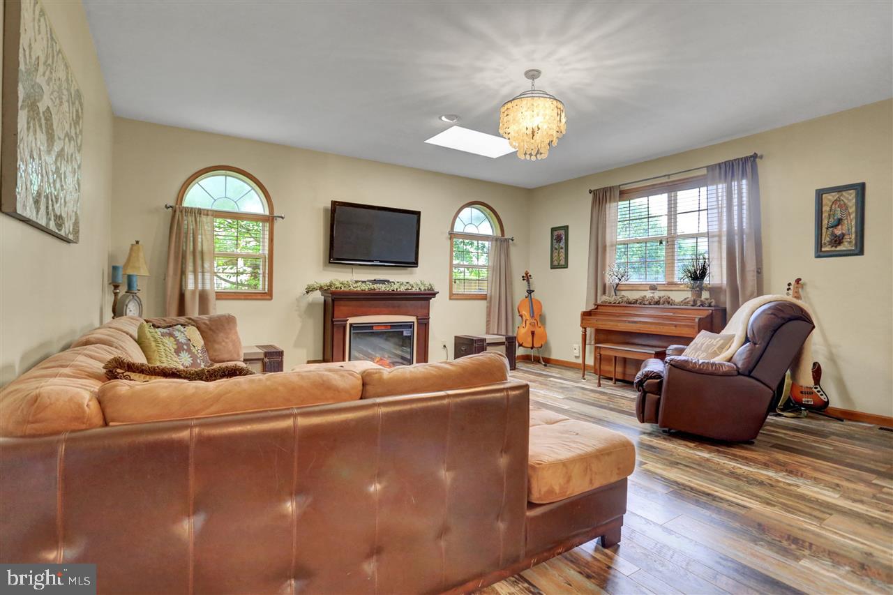 76 Comanche Trail Hanover, PA 17331 - Photo 14 of 35 Gallery Image 14