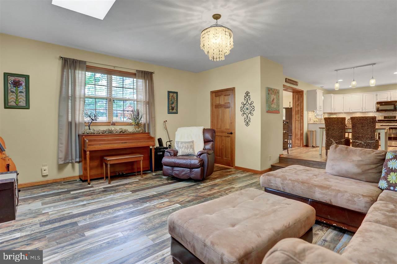 76 Comanche Trail Hanover, PA 17331 - Photo 16 of 35 Gallery Image 16