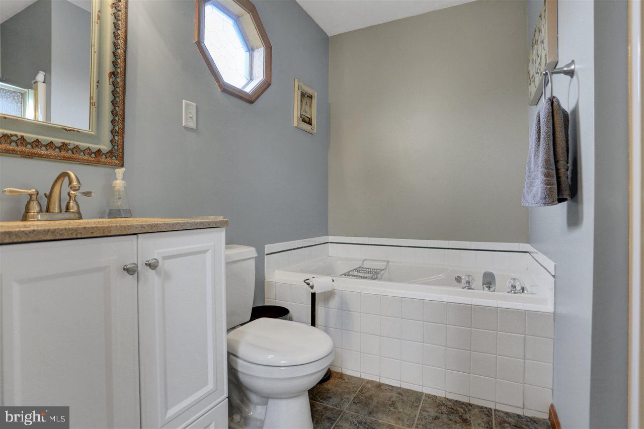 76 Comanche Trail Hanover, PA 17331 - Photo 24 of 35 Gallery Image 24