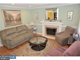 46 Barren Road Newtown Square, PA 19073 - Photo 3 of 12 Living Room