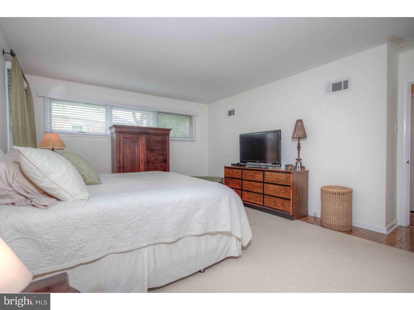 261 Golfview Road Ardmore, PA 19003 - Photo 11 of 19 Bedroom - Main