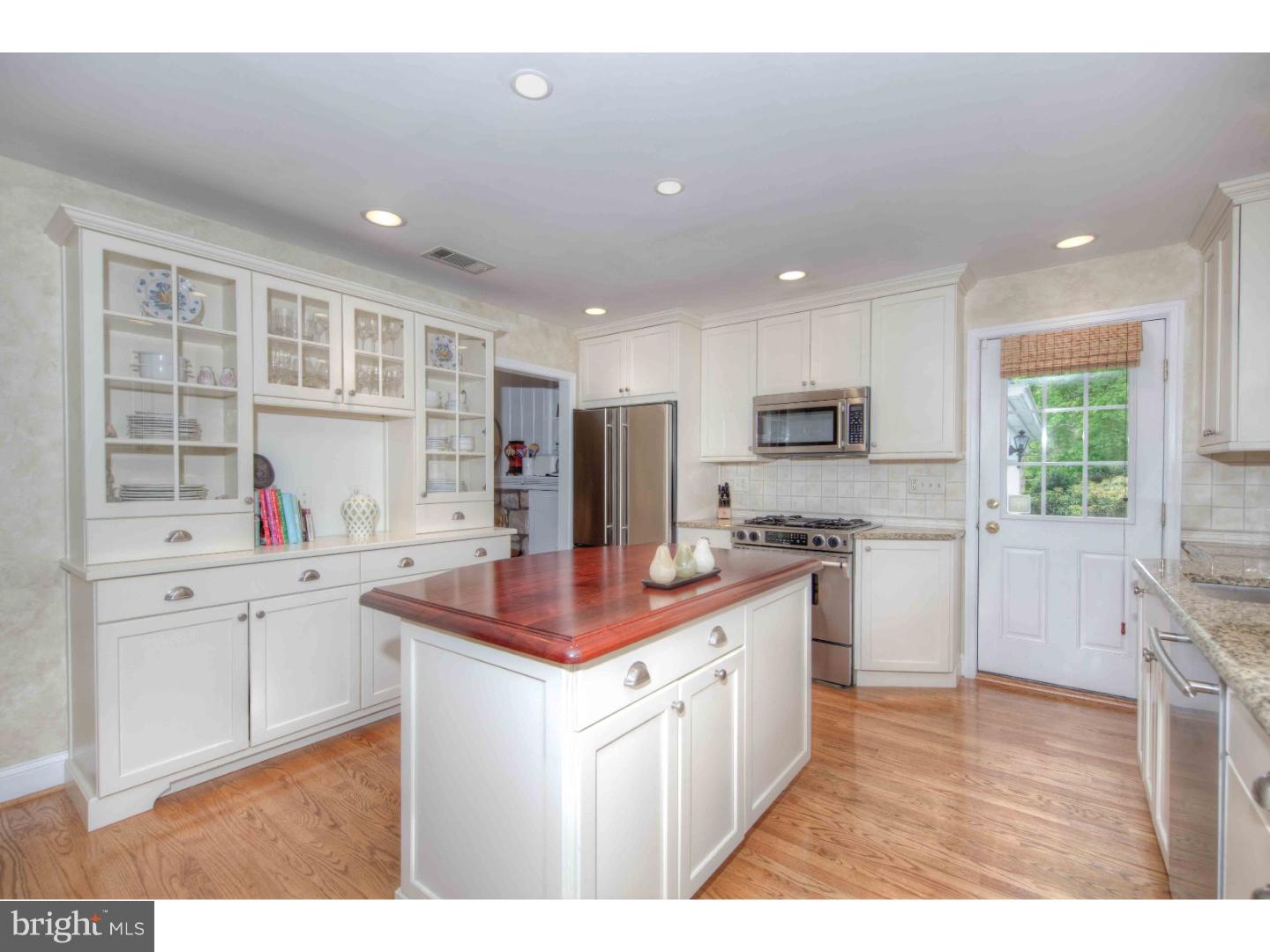 261 Golfview Road Ardmore, PA 19003 - Photo 3 of 19 Kitchen
