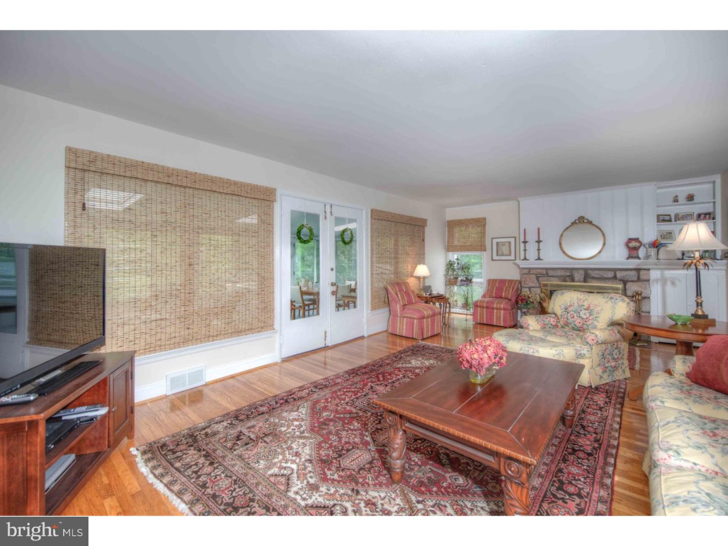261 Golfview Road Ardmore, PA 19003 - Photo 7 of 19 Living Room