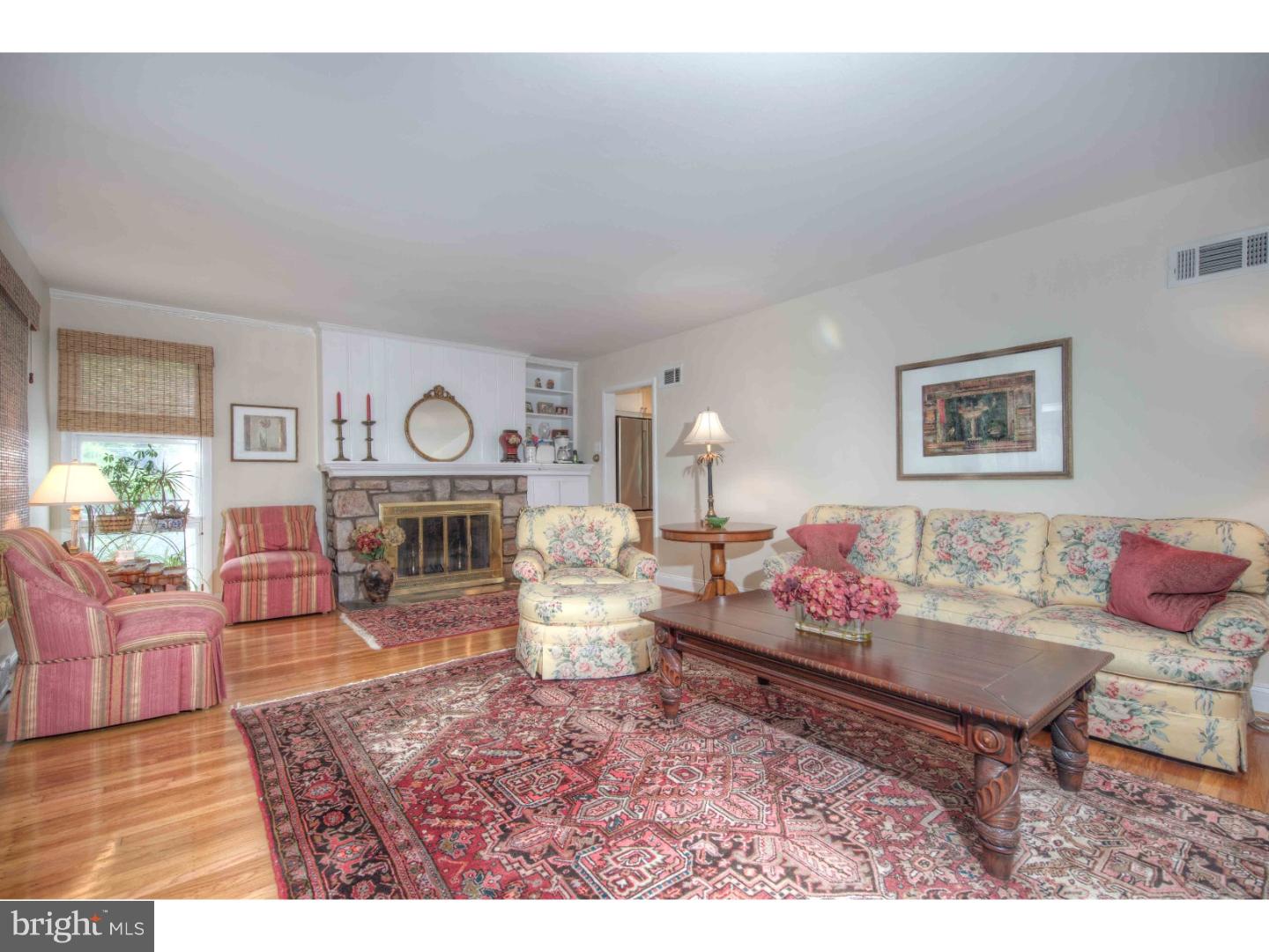261 Golfview Road Ardmore, PA 19003 - Photo 8 of 19 Living Room