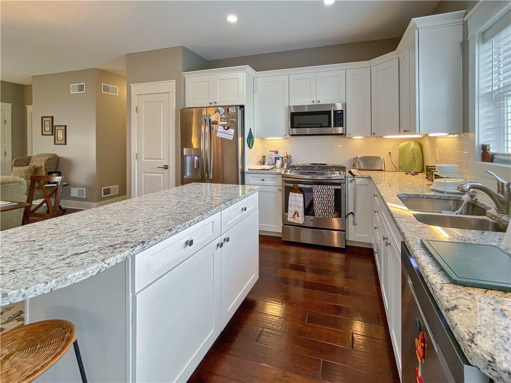 2113 Ridge Road Monaca, PA 15061 - Photo 3 of 22 Gallery Image 3