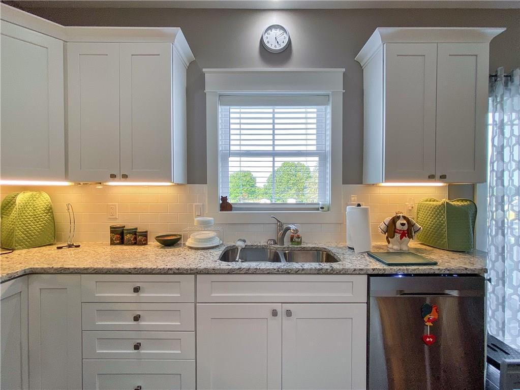 2113 Ridge Road Monaca, PA 15061 - Photo 5 of 22 Gallery Image 5