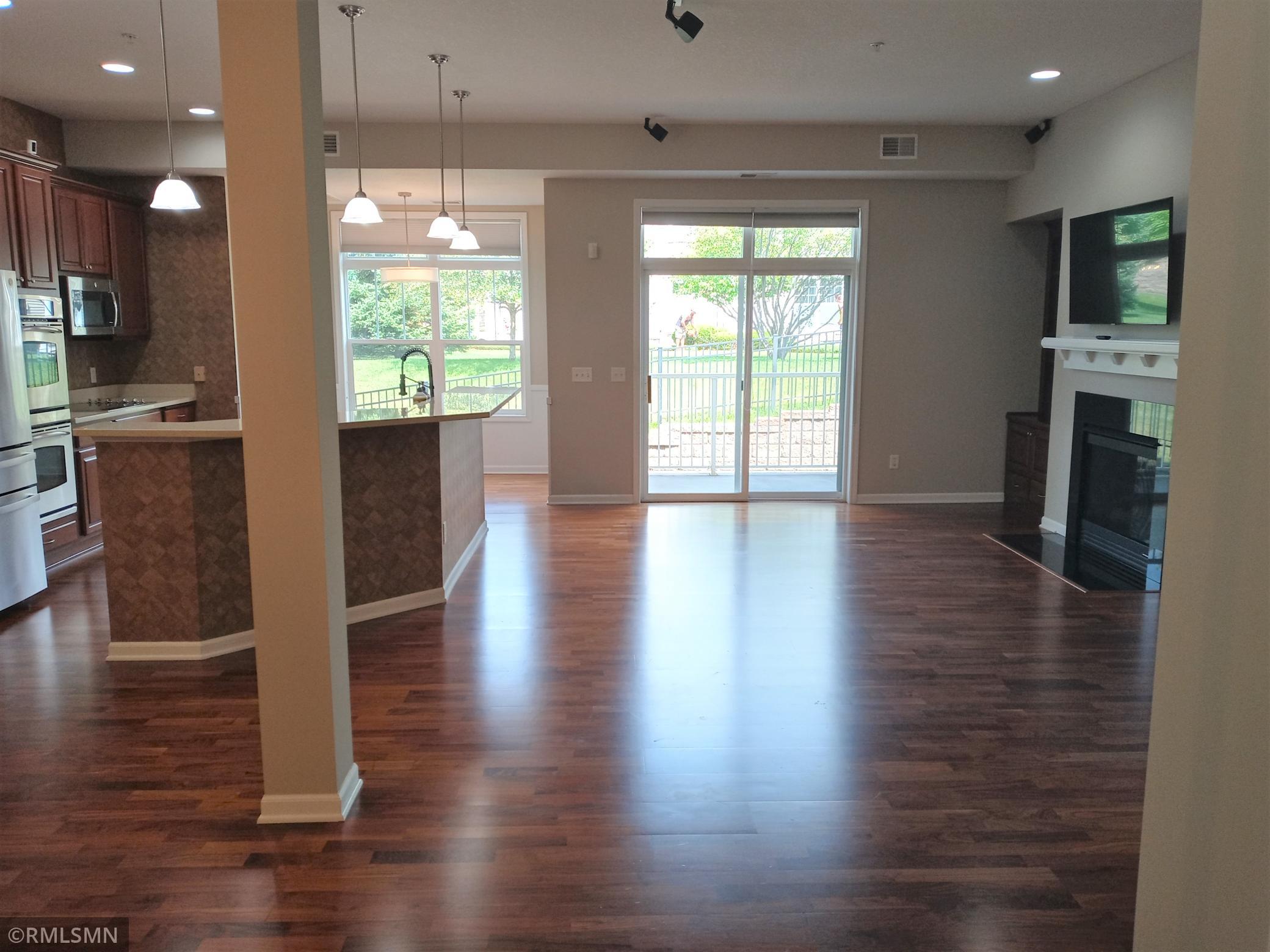 1256 County Rd D East, Unit 105 Maplewood, MN 55109 - Photo 1 of 1 Gallery Image 1