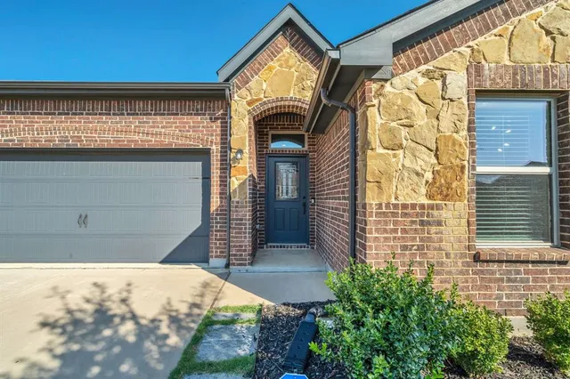 a view of a house with a small entryway