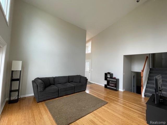 5846 Shaun Road West Bloomfield, MI 48322 - Photo 3 of 18