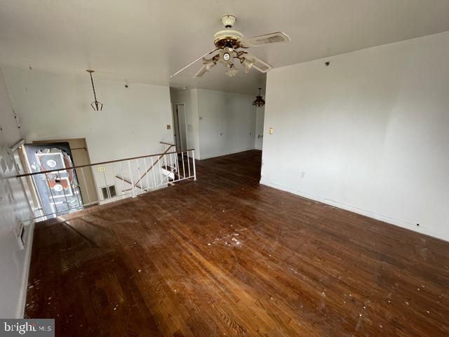 1408 Glenwilde Road Baltimore, MD 21228 - Photo 3 of 17 Gallery Image 3