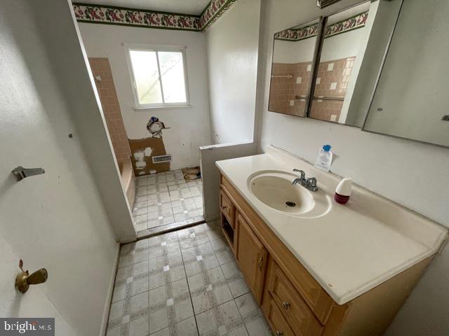 1408 Glenwilde Road Baltimore, MD 21228 - Photo 7 of 17 Gallery Image 7