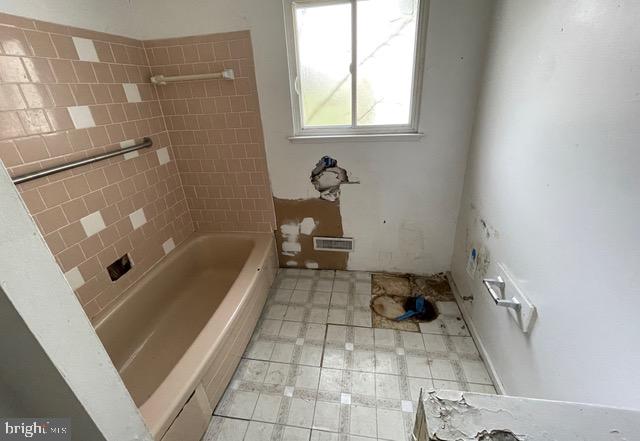 1408 Glenwilde Road Baltimore, MD 21228 - Photo 8 of 17 Gallery Image 8
