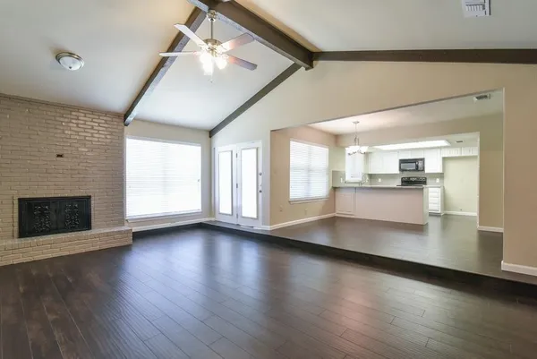 $2,225 | 1808 Overbrook Drive, Arlington, TX 76014