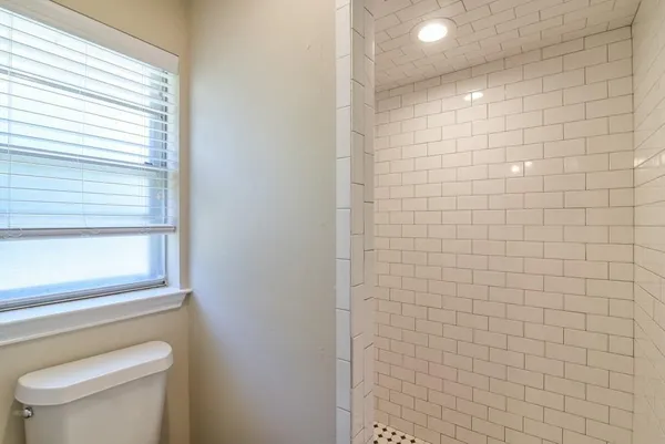 $2,225 | 1808 Overbrook Drive, Arlington, TX 76014