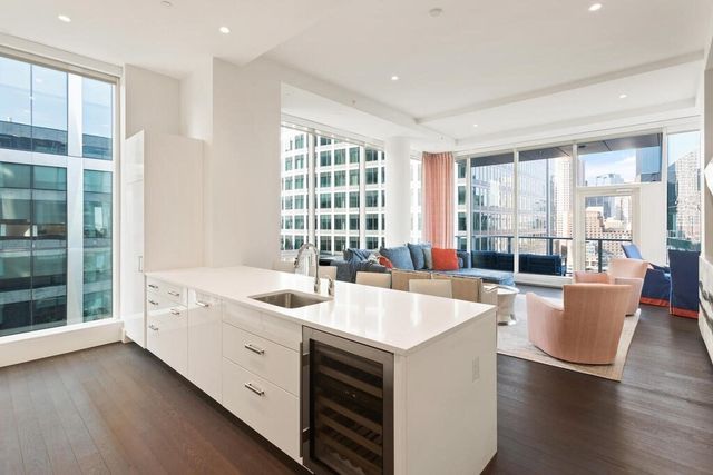 $2,560,000 | 50 Liberty Drive, Unit PH1J, Boston, MA 02210