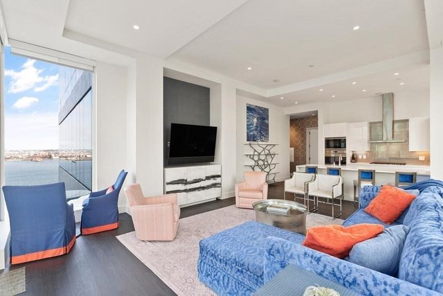 $2,560,000 | 50 Liberty Drive, Unit PH1J, Boston, MA 02210