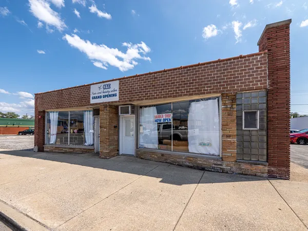 a view of a house with a garage