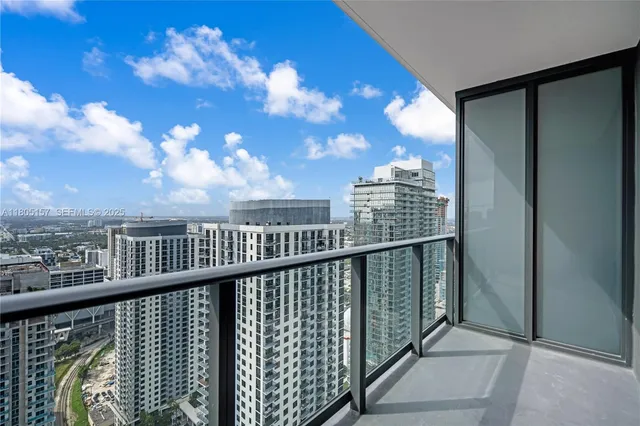 $3,500 | 601 Northeast 1st, Unit 4204, Miami, FL 33132