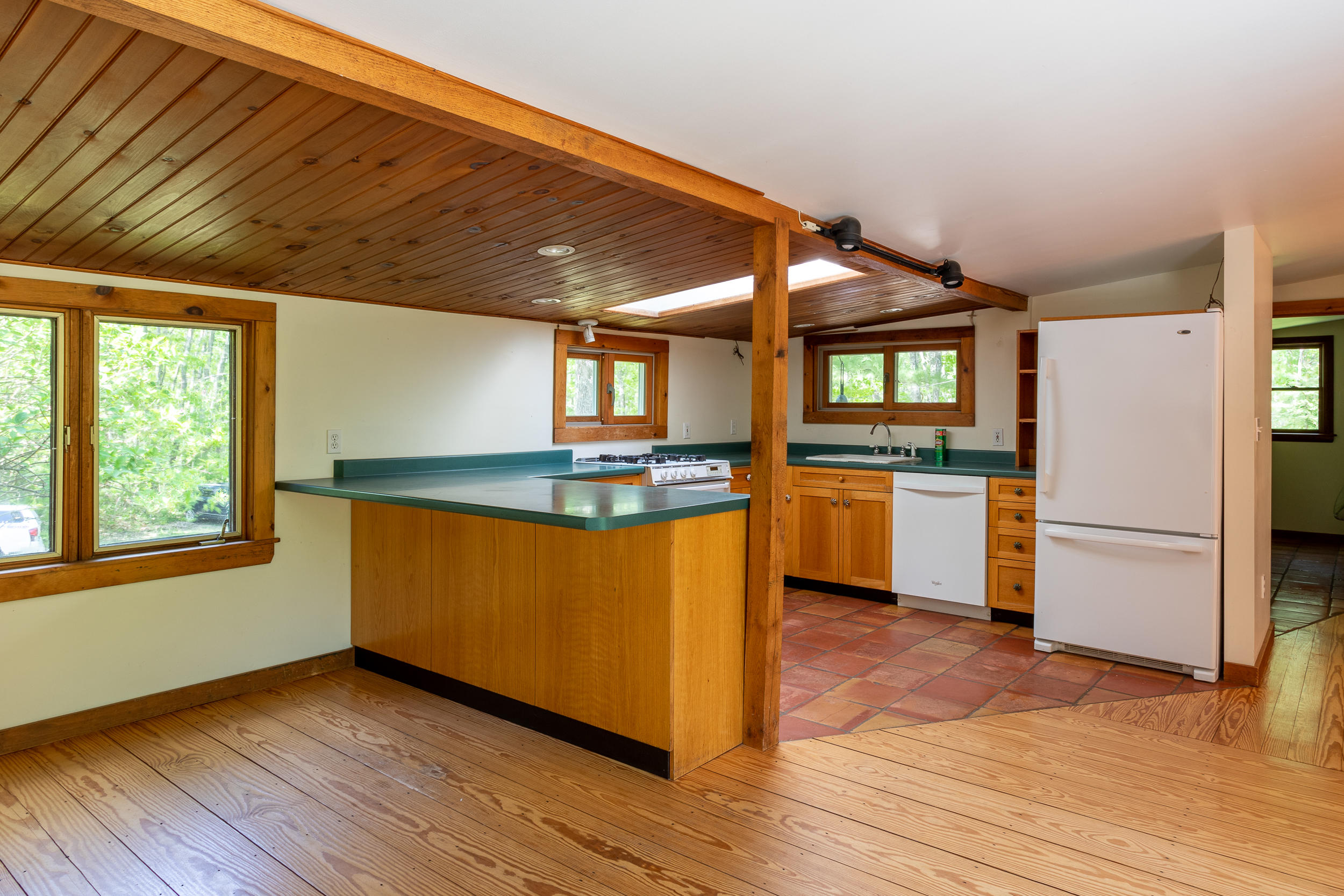 682 Pool Street Biddeford, ME 04005 - Photo 8 of 12 OceanViewProperties_PL-554