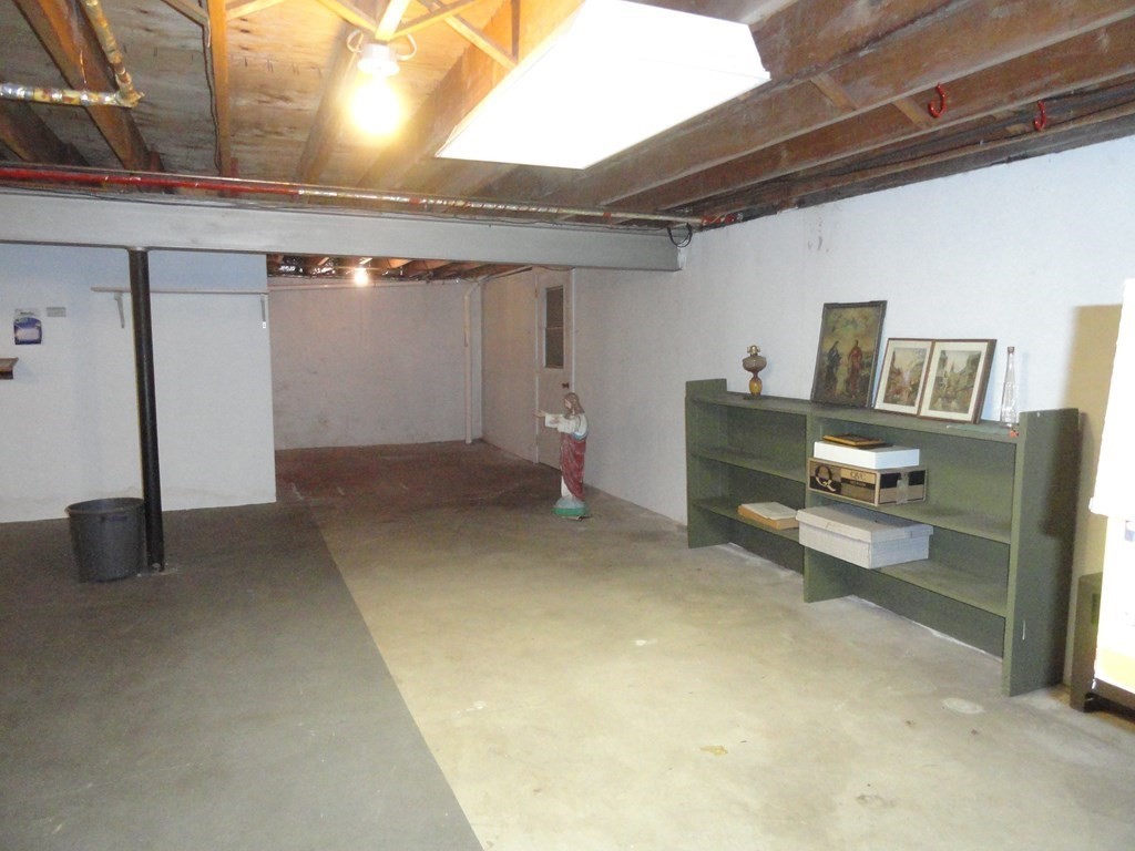88 Charlton Road Dudley, MA 01571 - Photo 28 of 40