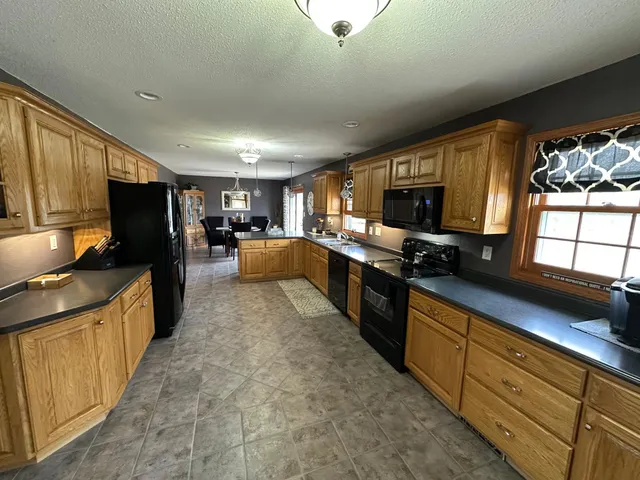 $289,000 | 102 Colony Drive, Karlstad, MN 56732