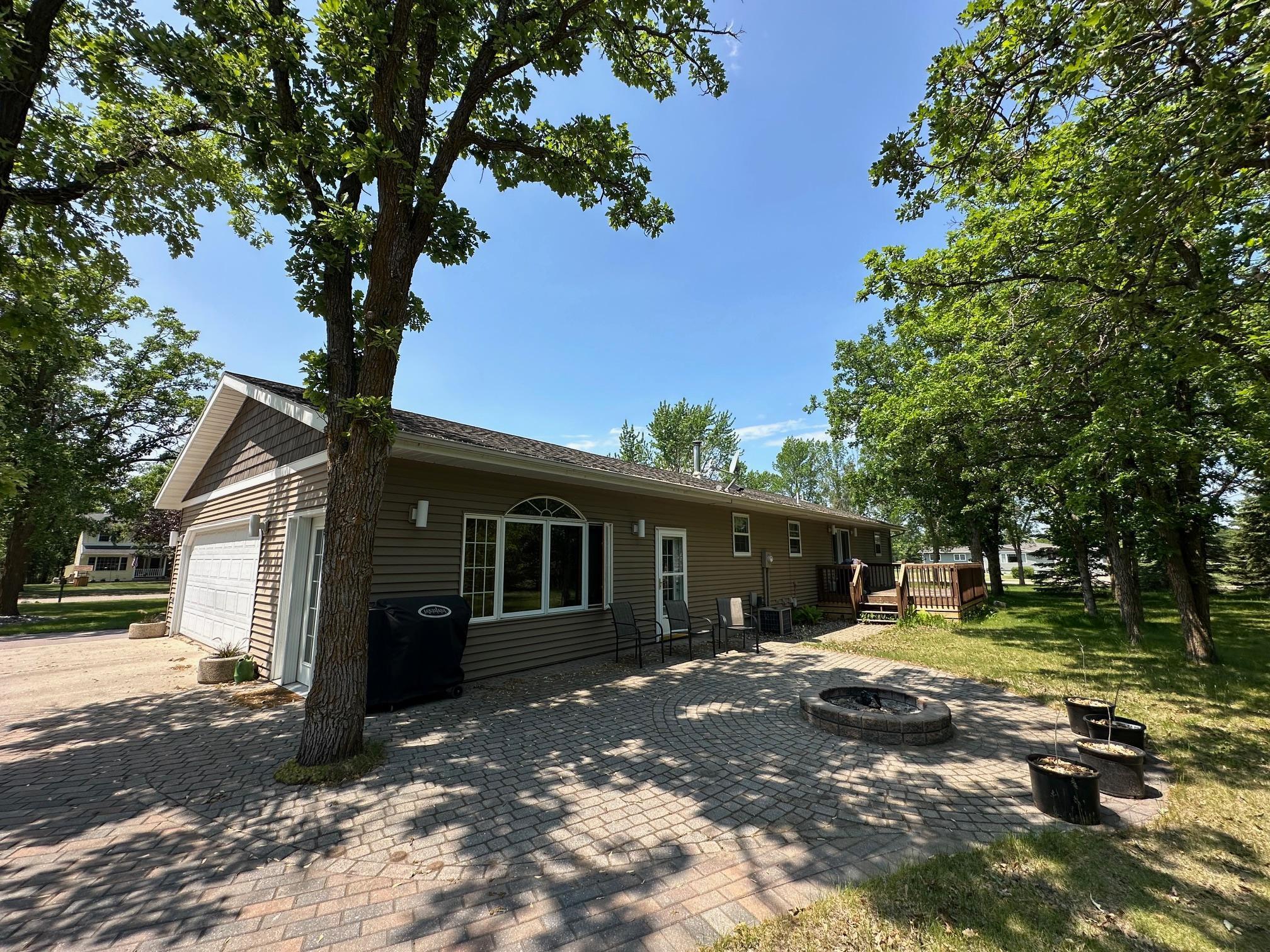 102 Colony Drive Karlstad, MN 56732 - Photo 2 of 42