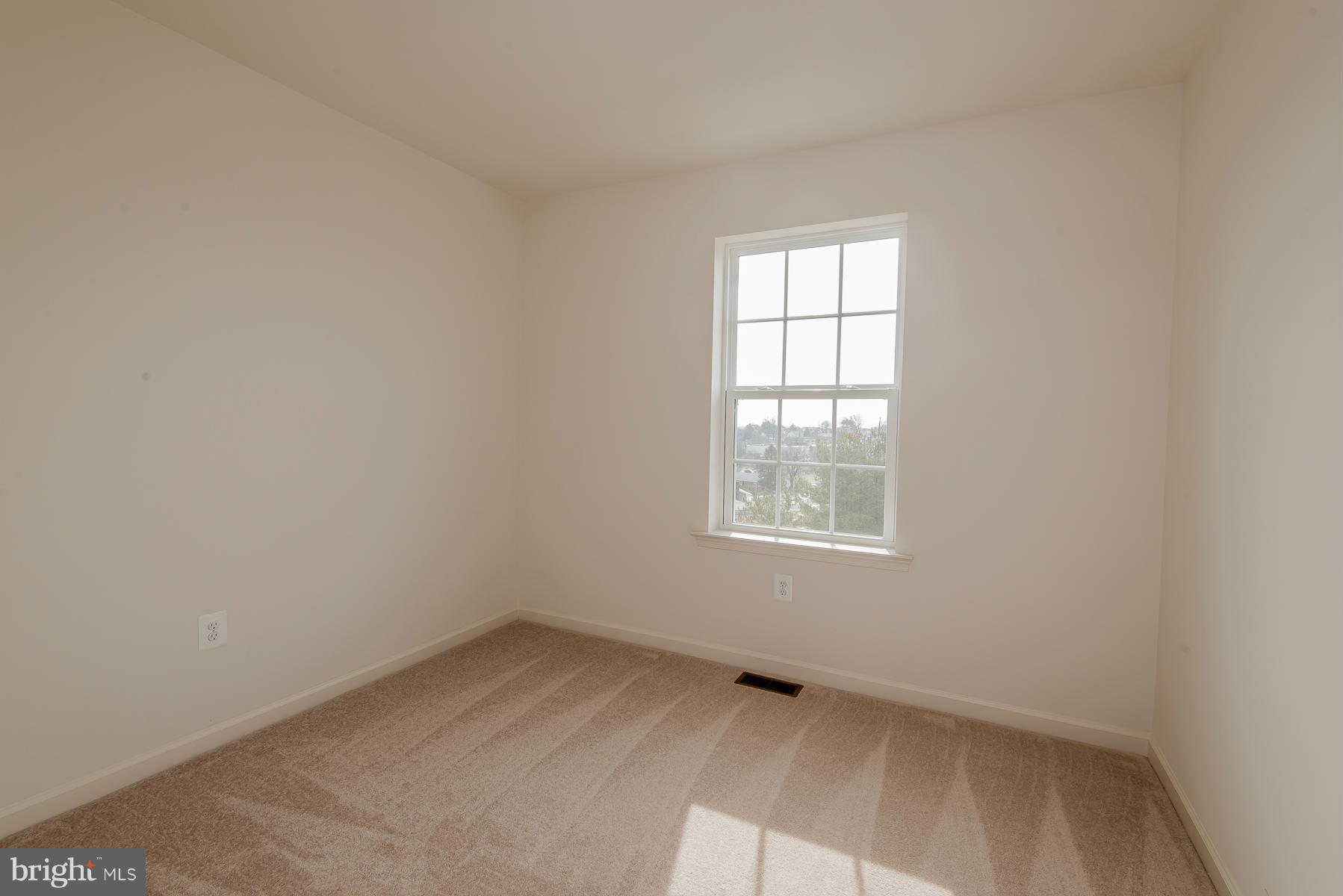 8843 Delegge Road Rosedale, MD 21237 - Photo 24 of 27 Bedroom 3