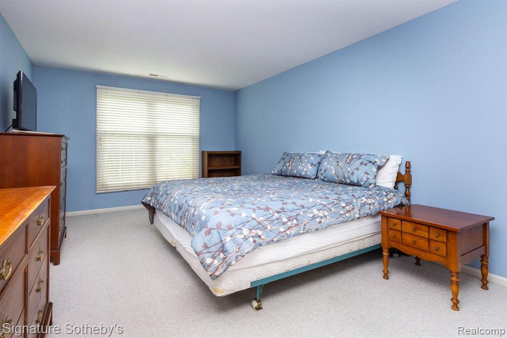 19710 West 13 Mile Road, Unit 101 Beverly Hills, MI 48025 - Photo 20 of 40