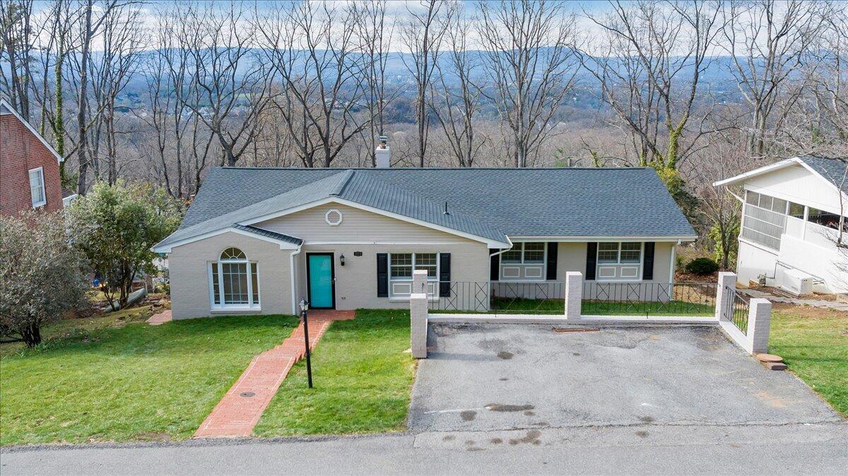 3119 Stoneridge Road Southwest Roanoke, VA 24014 - Photo 4 of 63 001-DJI_20260319043141_0234_D-R5A