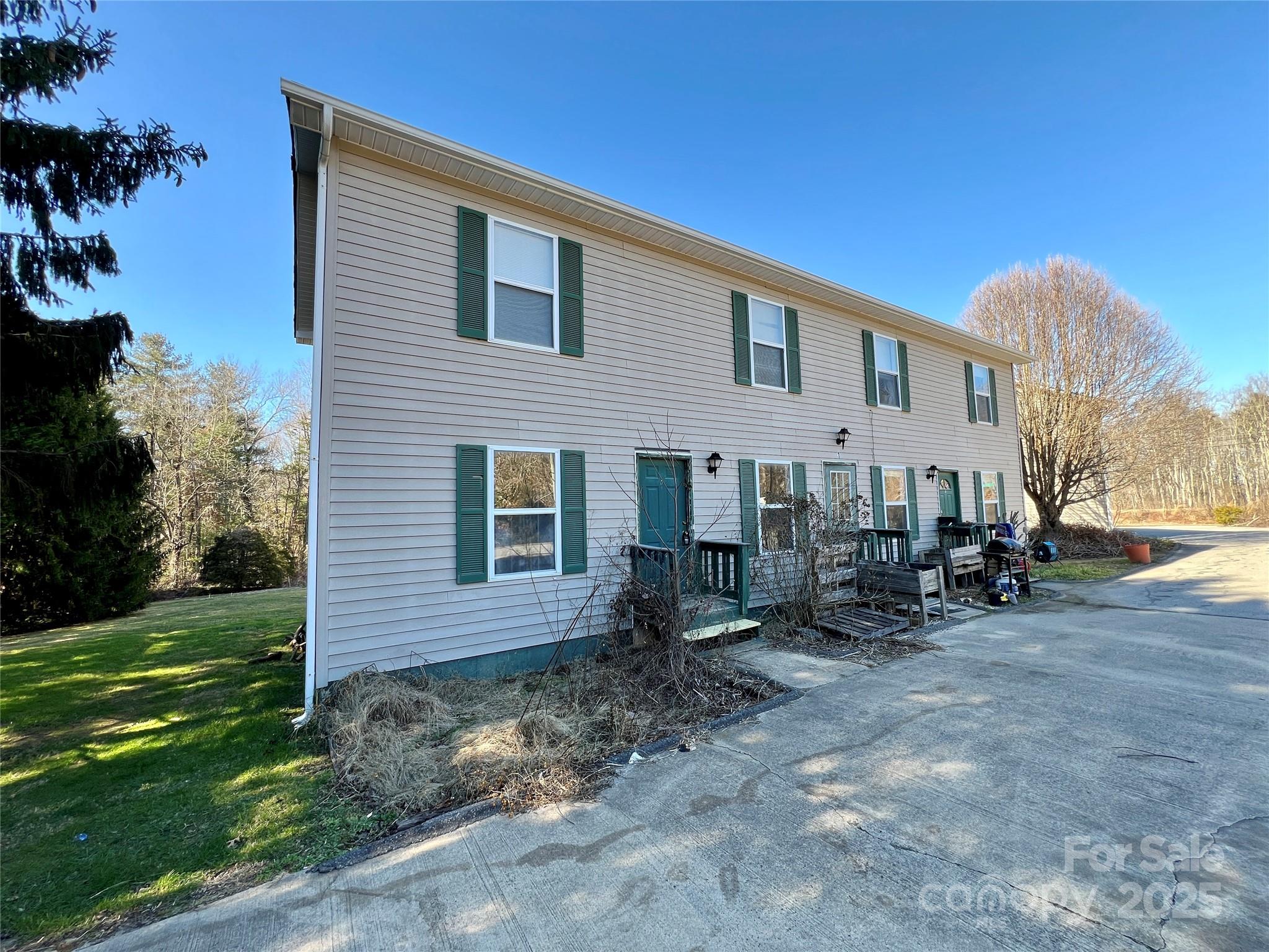 3 Wesley Branch Road Asheville, NC 28806 - Photo 2 of 19 a view of a house with backyard