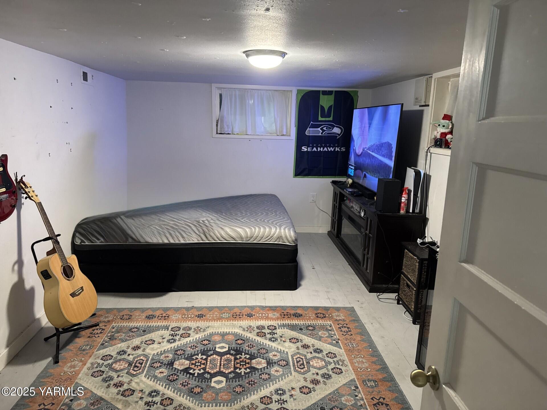 2410 Barge Street Yakima, WA 98902 - Photo 18 of 22 thumbnail_75891824566__041FF486-755F-49A