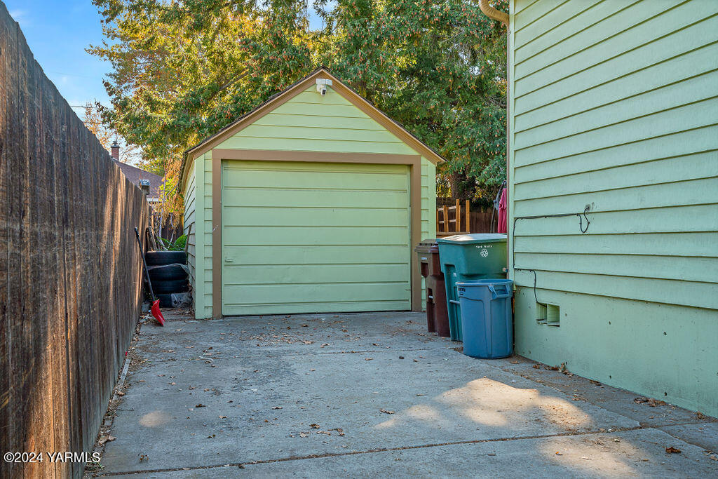 2410 Barge Street Yakima, WA 98902 - Photo 19 of 22 2410BargeSt-26