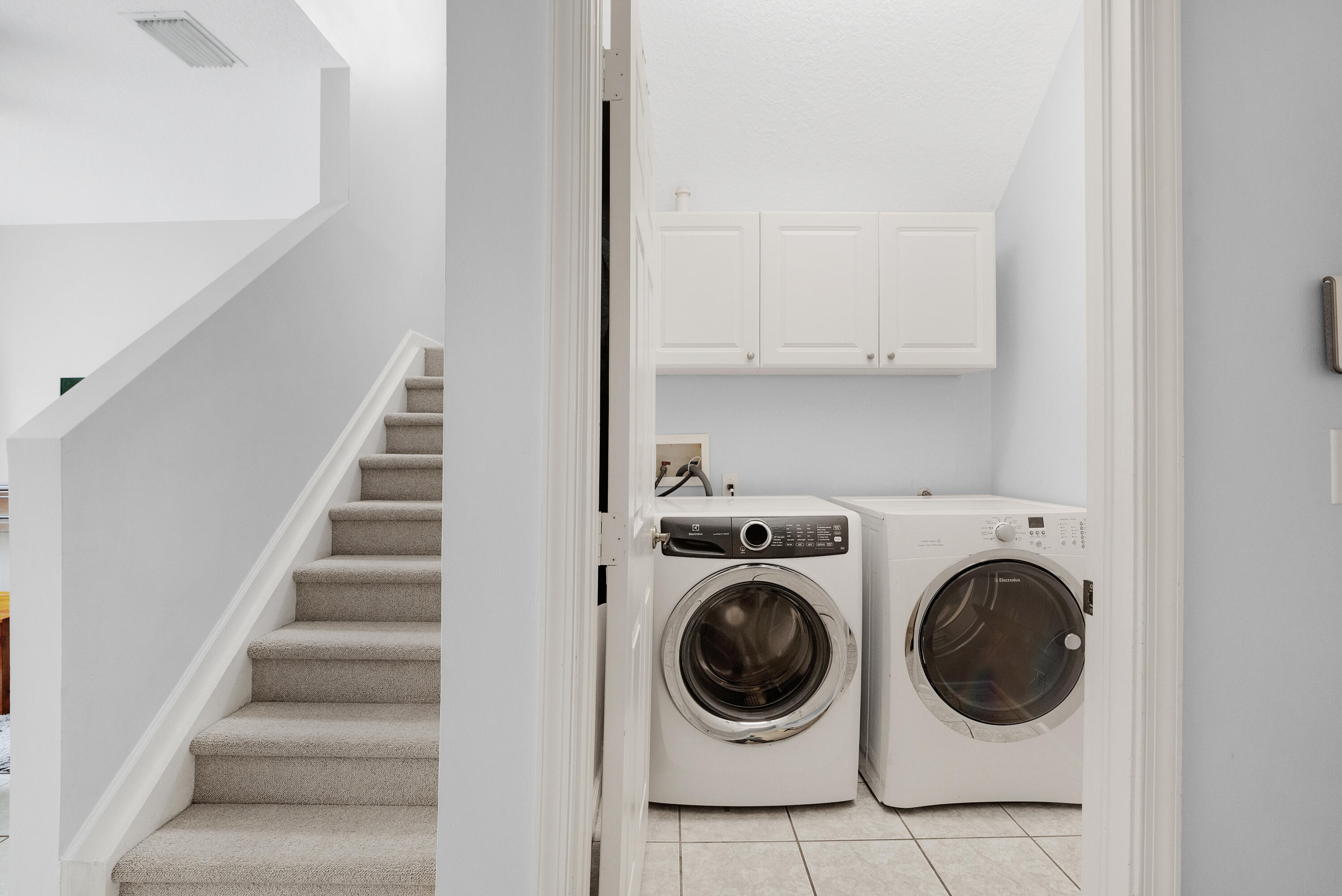 2444 Southeast Springtree Place Stuart, FL 34997 - Photo 17 of 30 DSC09272_3_4