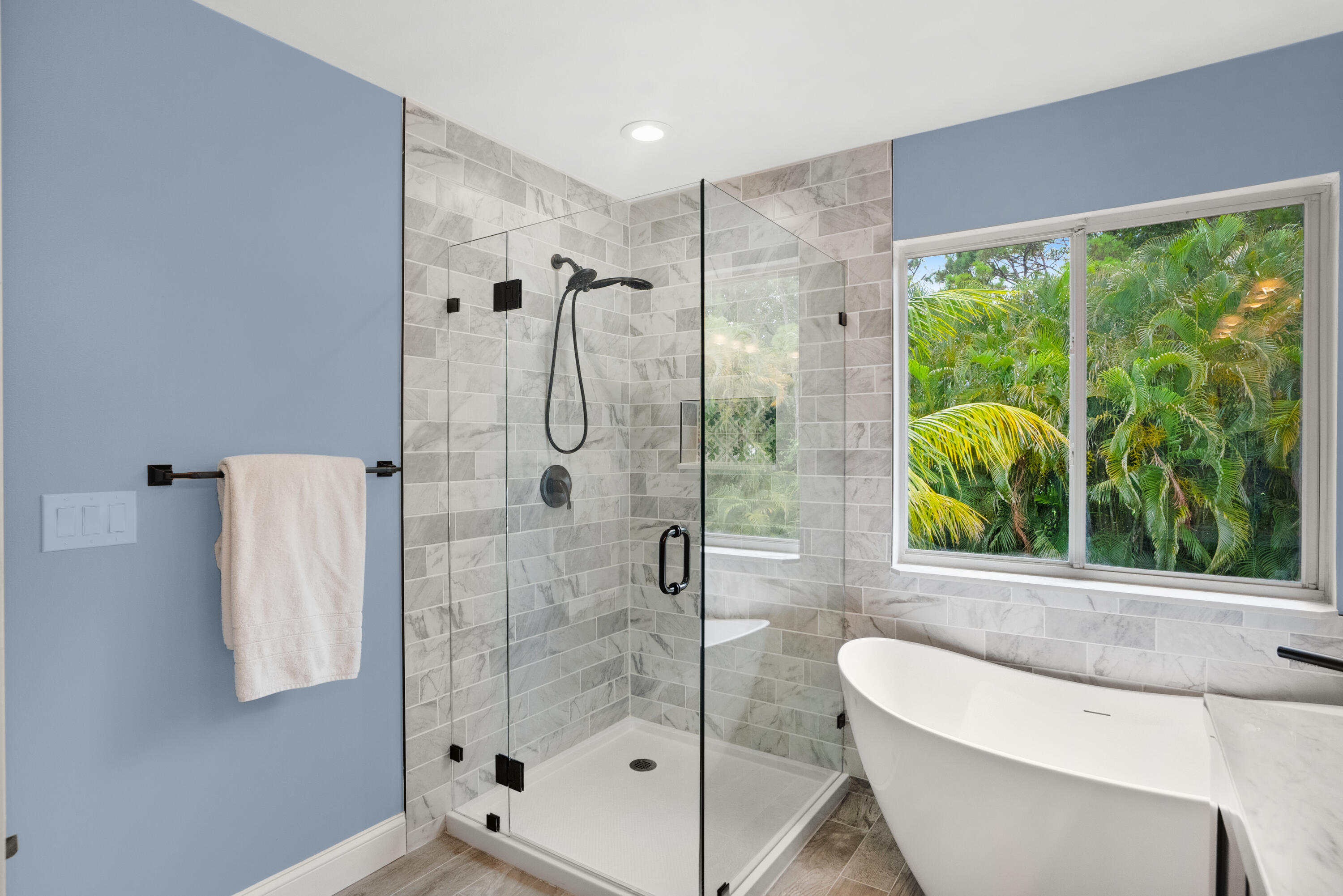 2444 Southeast Springtree Place Stuart, FL 34997 - Photo 2 of 30 DSC09307_8_9