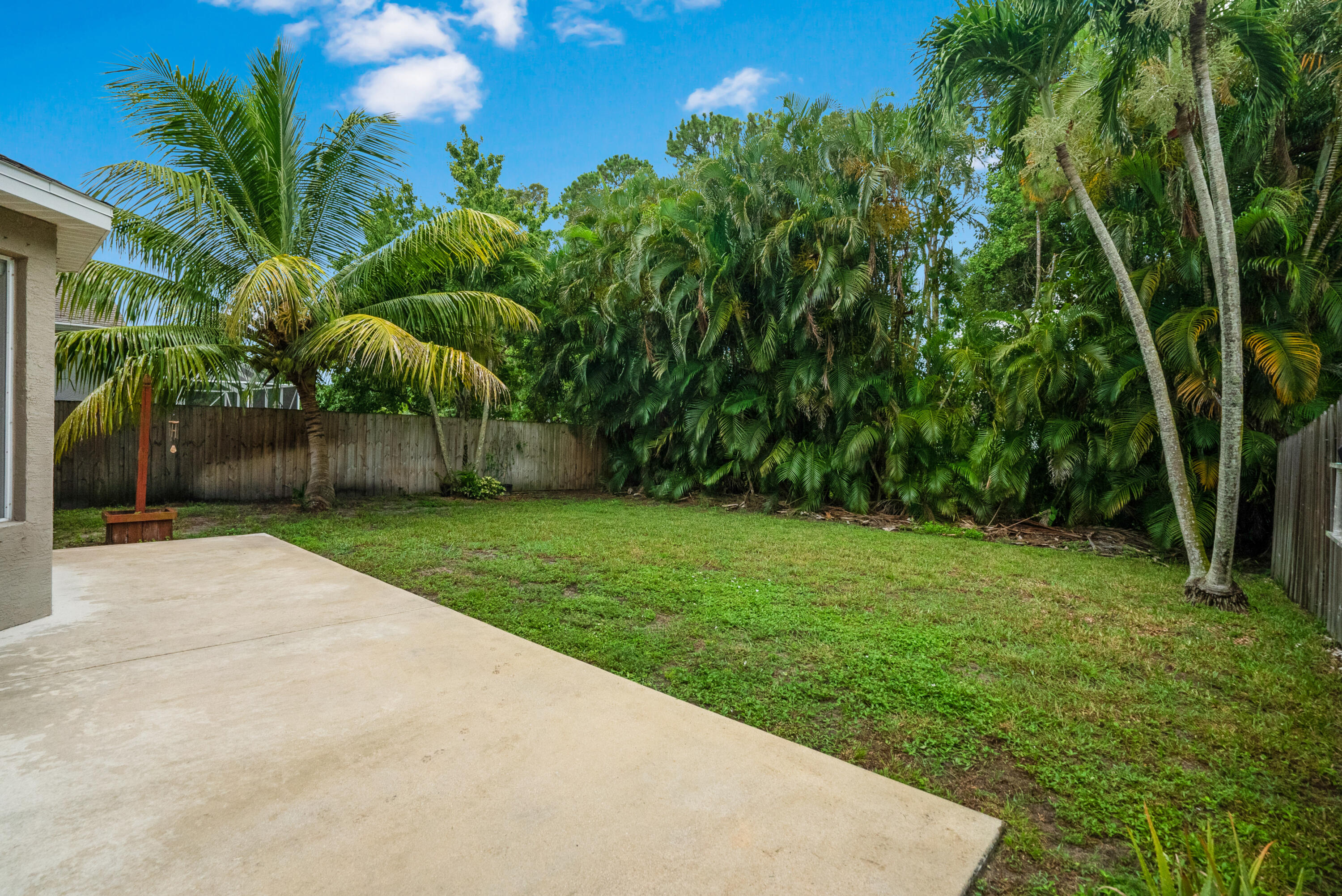 2444 Southeast Springtree Place Stuart, FL 34997 - Photo 22 of 30 DSC09327