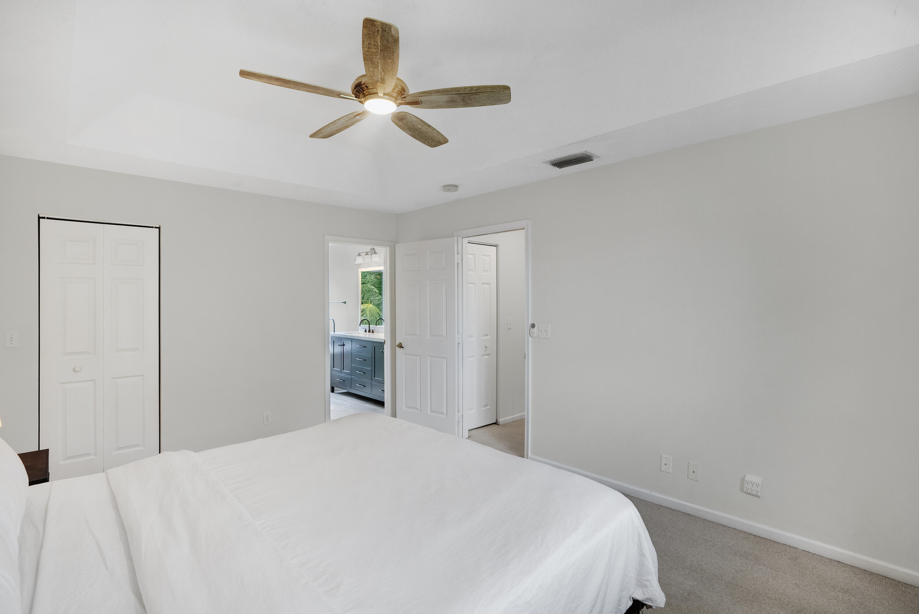 2444 Southeast Springtree Place Stuart, FL 34997 - Photo 4 of 30 DSC09317_8_9