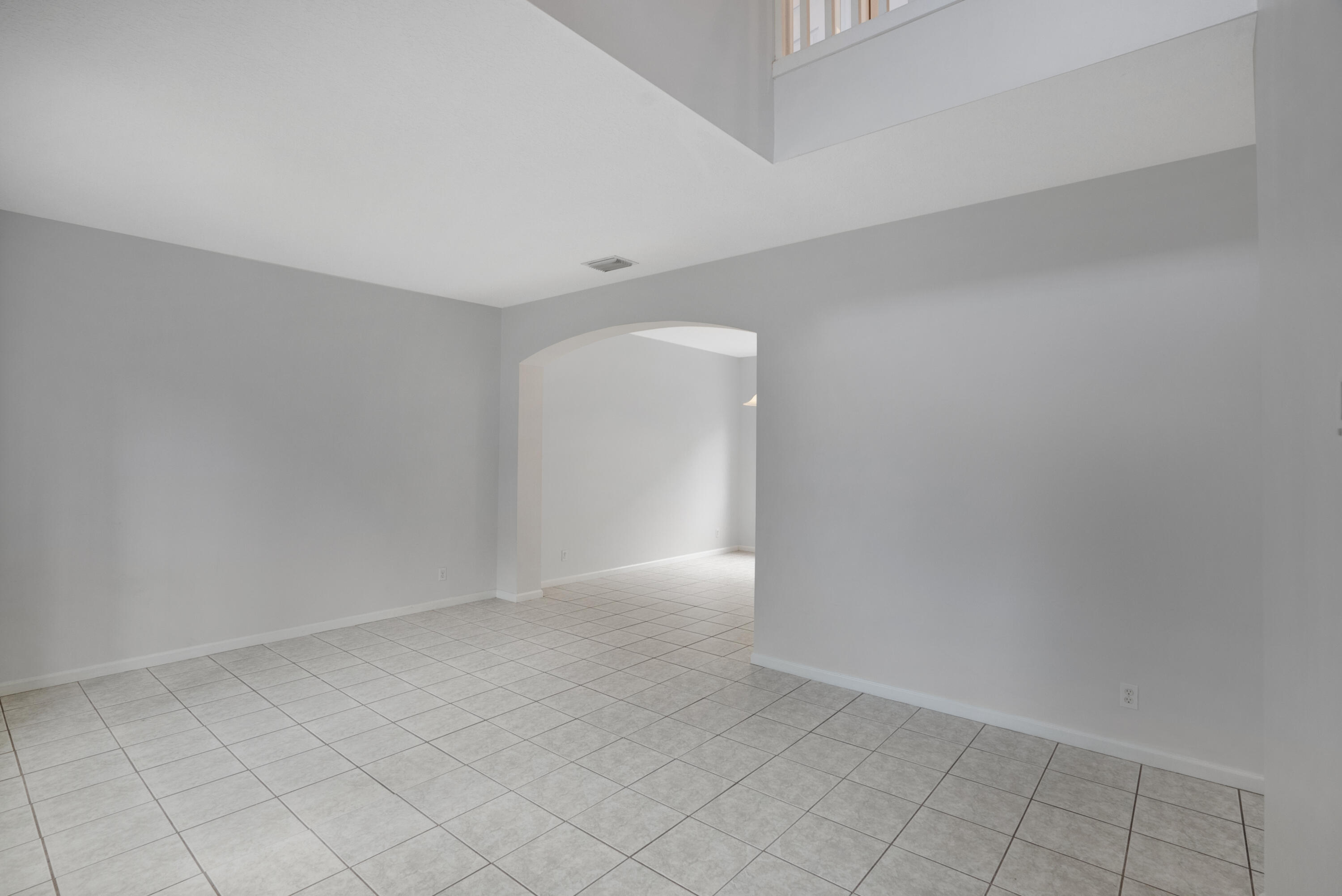 2444 Southeast Springtree Place Stuart, FL 34997 - Photo 6 of 30 DSC09213_4_5