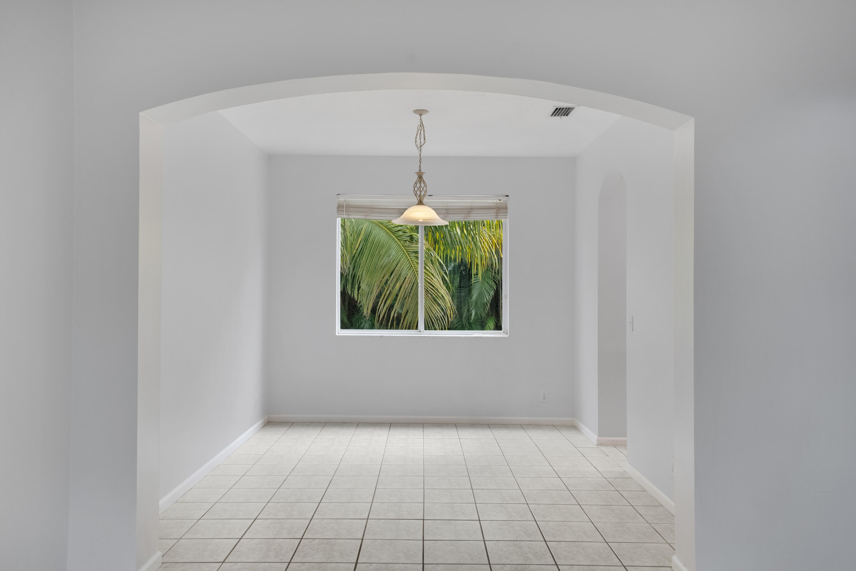 2444 Southeast Springtree Place Stuart, FL 34997 - Photo 7 of 30 DSC09218_19_20