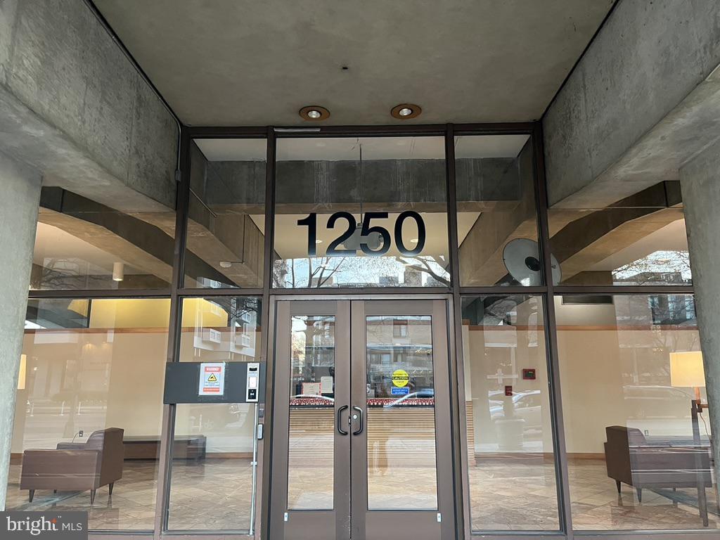 1250 4th Street Southwest, Unit W112 Washington, DC 20024 - Photo 3 of 19