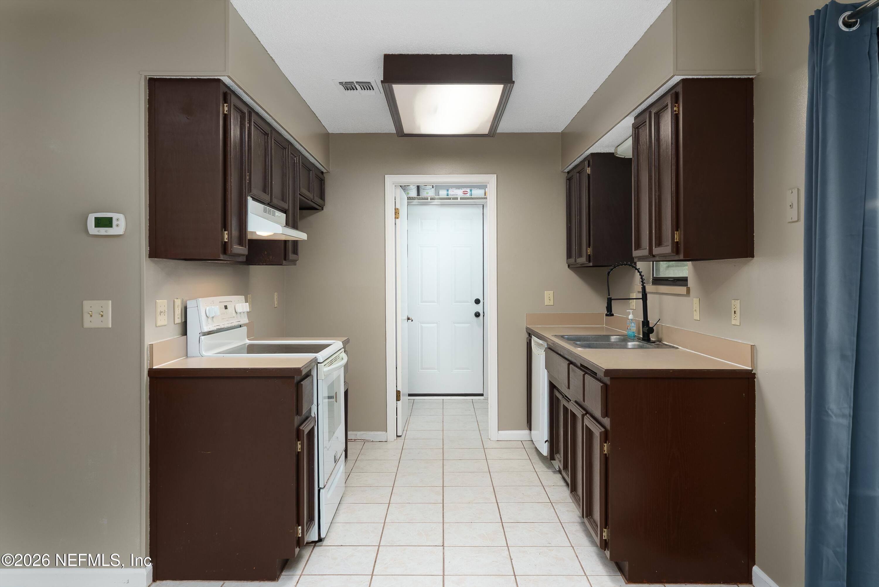 6092 Taylor Road Jacksonville, FL 32234 - Photo 15 of 55 Kitchen